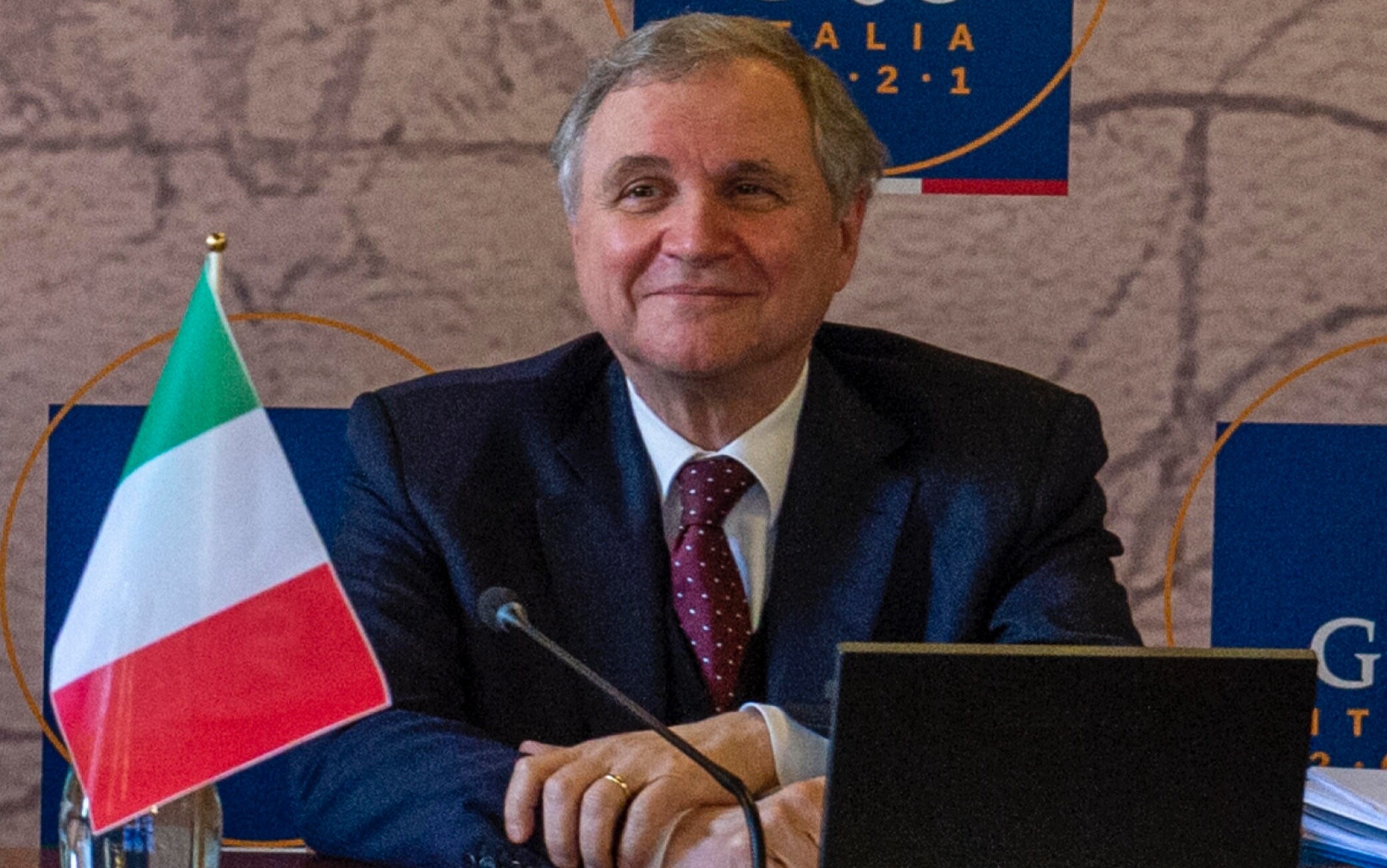 Visco "Italian economy recovered in spring. + 4 GDP in 2022